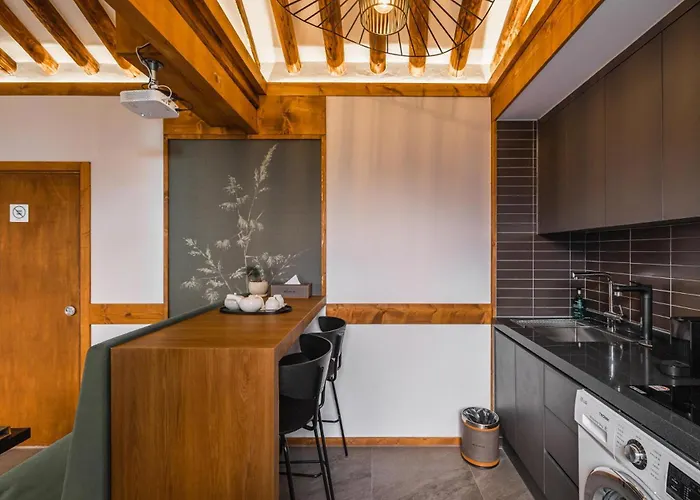 Luxury Hanok Warm Nest Retreat Villa Seúl